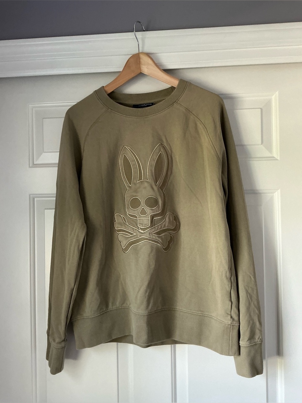 Psycho Bunny Men's Olive Green Bunny Skull Crewneck Pullover Sweatshirt M